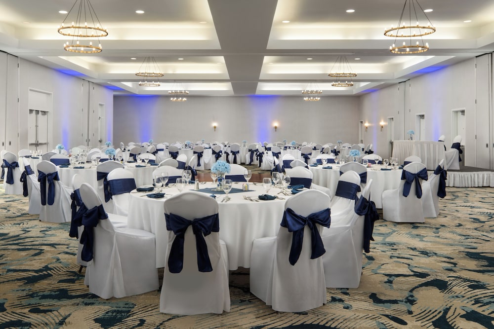 Doubletree by Hilton Hotel Norfolk Airport - photo 41