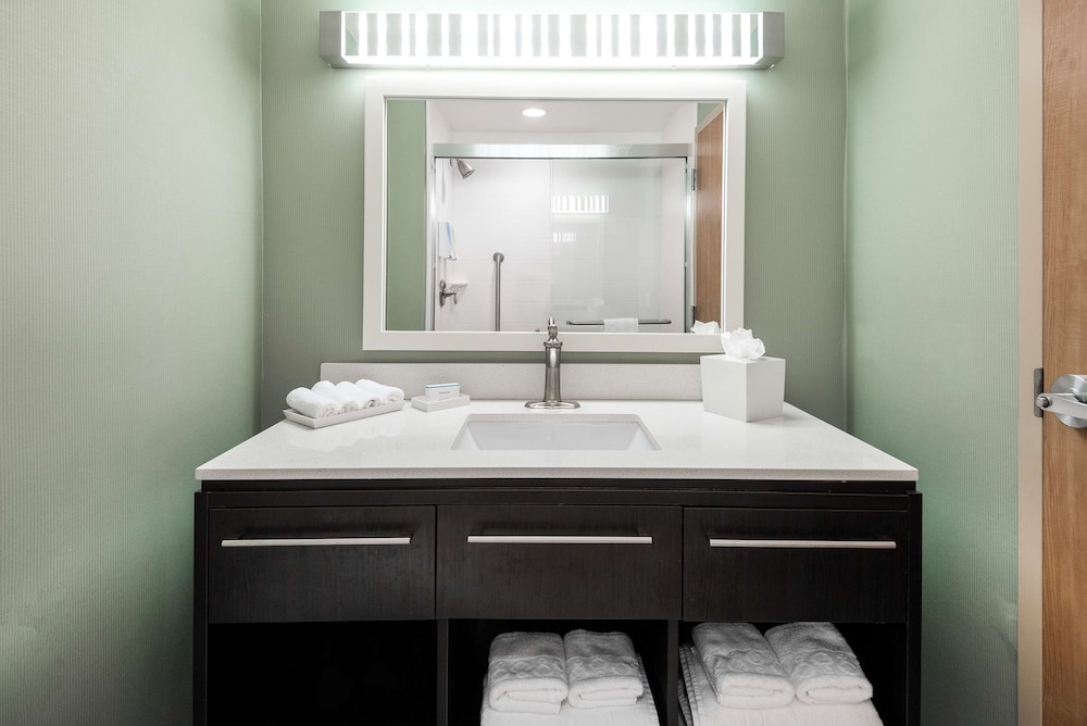 Home2 Suites by Hilton Ft. Lauderdale Airport Cruise Port - photo 21