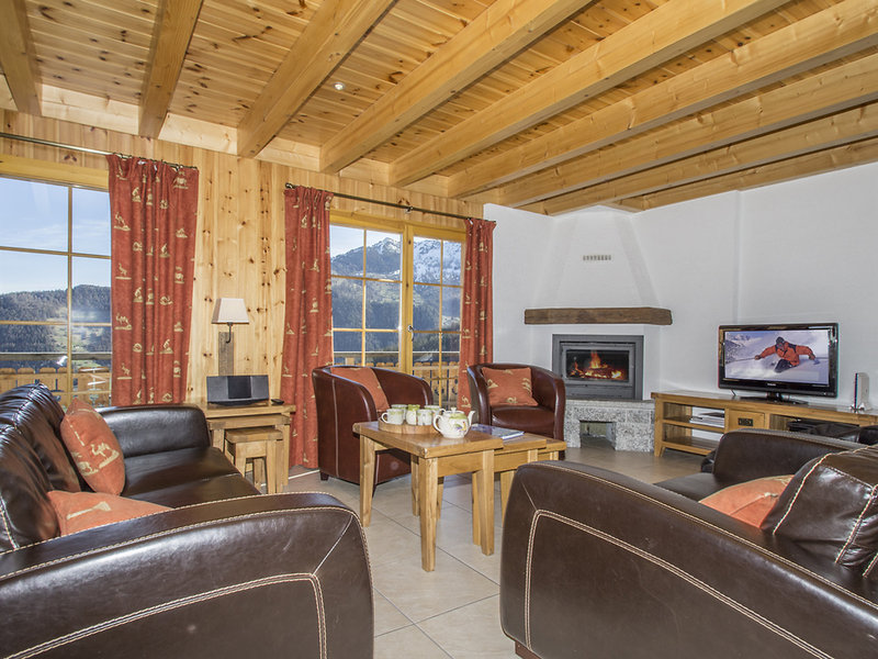 Chalet Mandalay — 4-Star Luxury Hotel in Riddes, Switzerland