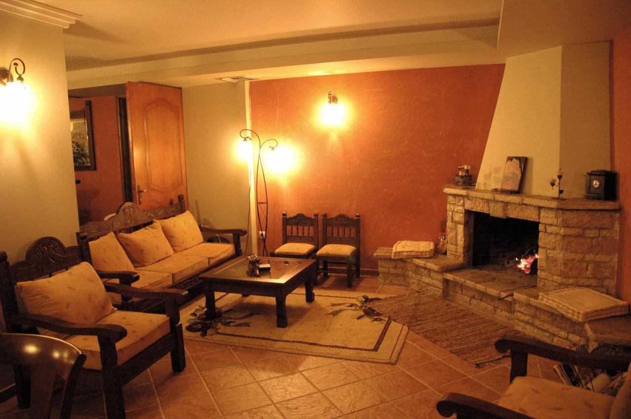 Aroanios Hotel — Kalavryta — photo 4