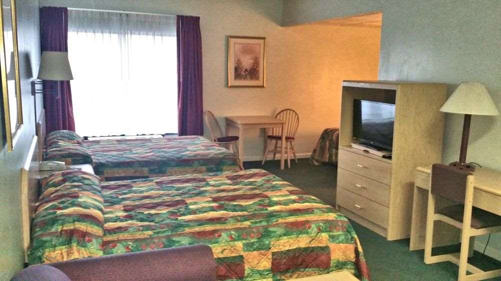 Baymont by Wyndham Cookeville - photo 10