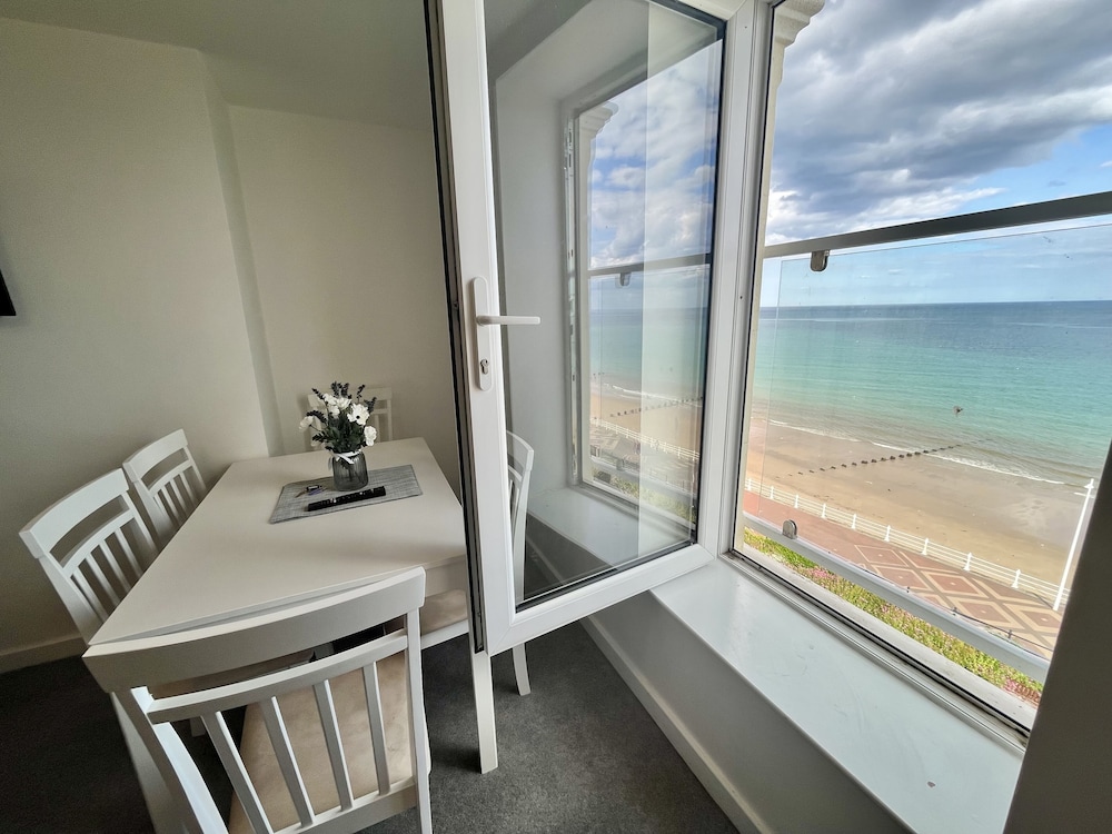 7 Seaview @ Bridlington Bay in Bridlington, United Kingdom