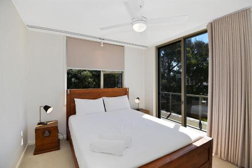 Beachfront on Werrina — 4-Star Luxury Hotel in Blue Bay, Australia