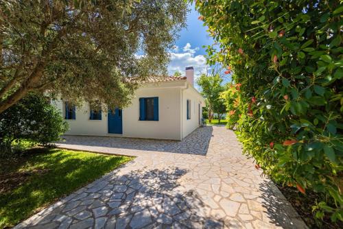 Blue Gem Villa — 4-Star Luxury Hotel in Lefkada, Greece
