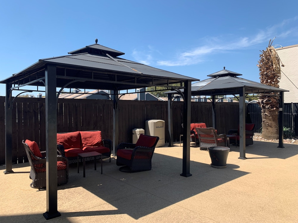 DoubleTree by Hilton Hotel Arlington DFW South - photo 28