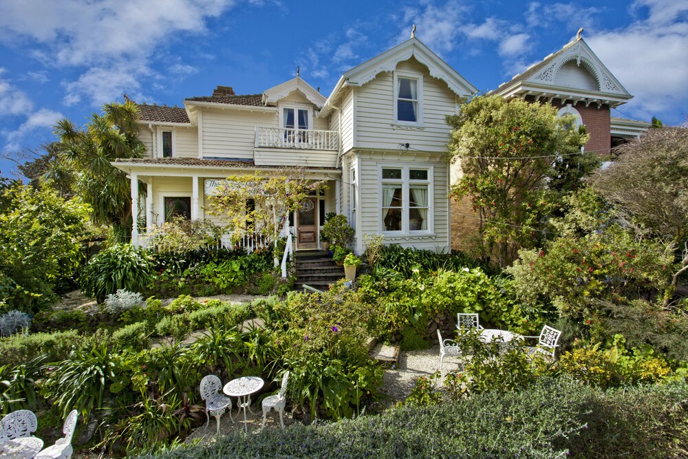 Peace and Plenty Inn in Auckland, New Zealand