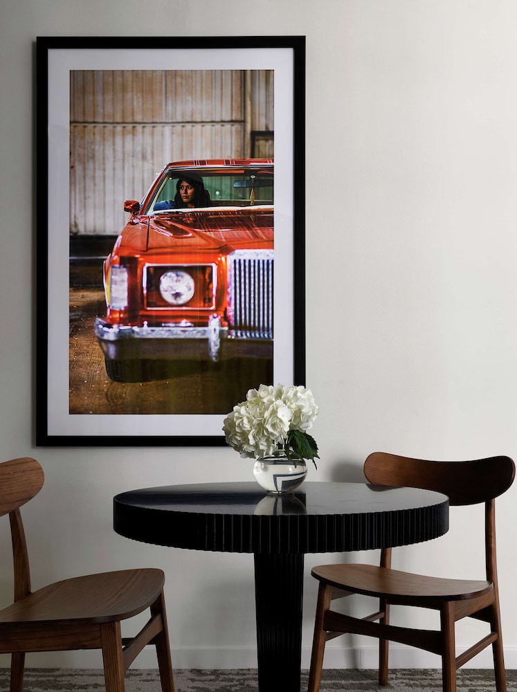 C. Baldwin Curio Collection by Hilton - photo 18