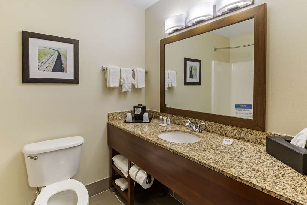 Comfort Inn & Suites Gillette near Campbell Medical Center - photo 34