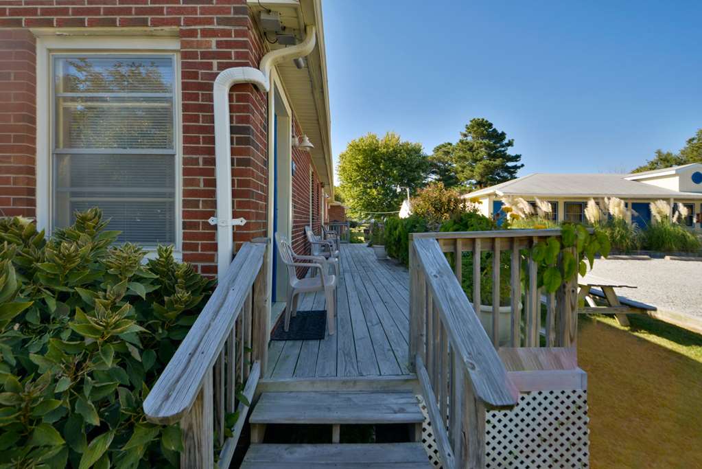 Americas Best Value Inn & Suites Chincoteague Island - photo 4