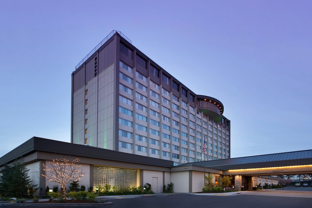 Crowne Plaza Seattle Airport