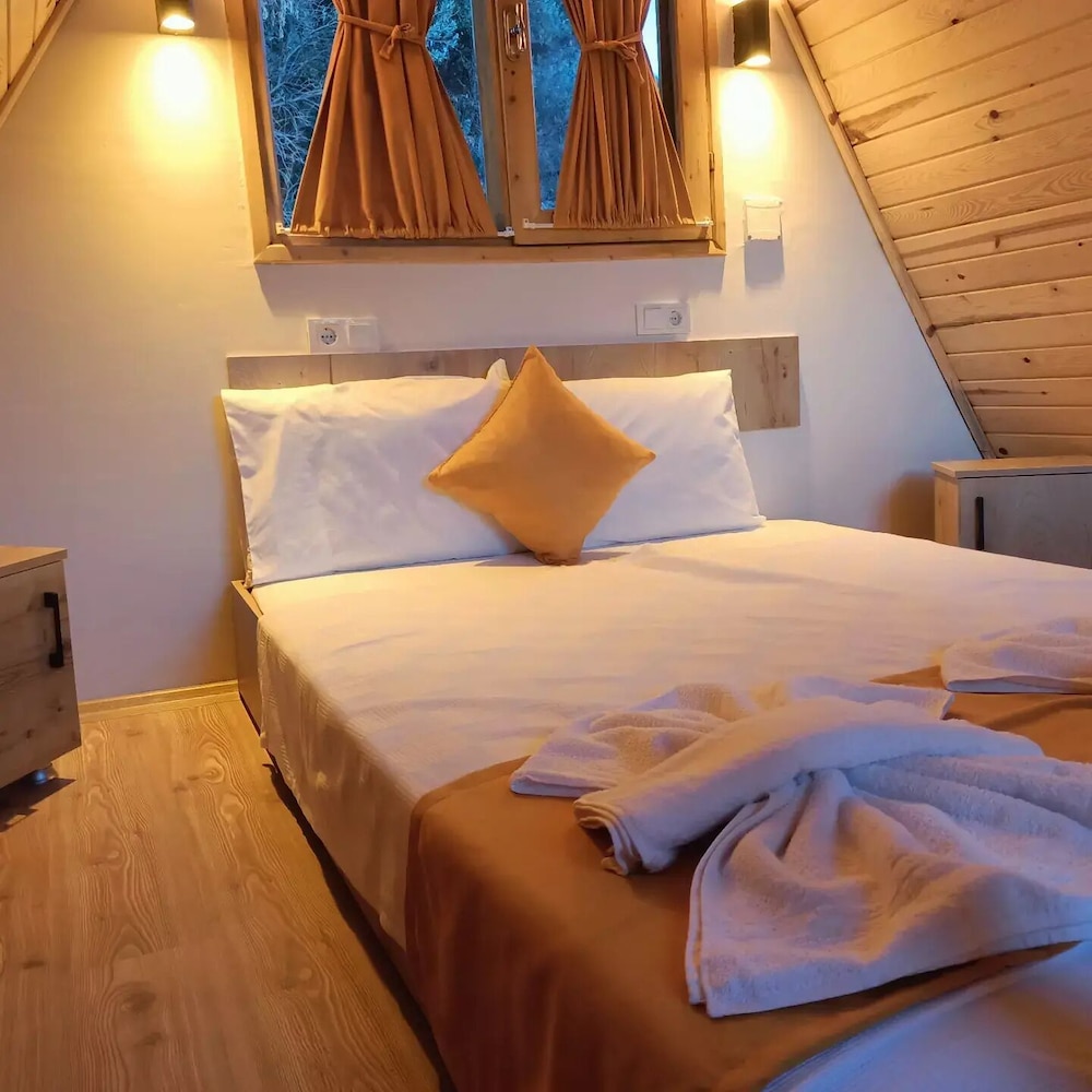 Hayela Bungalov Otel ve Restaurant — Karaburun — photo 3