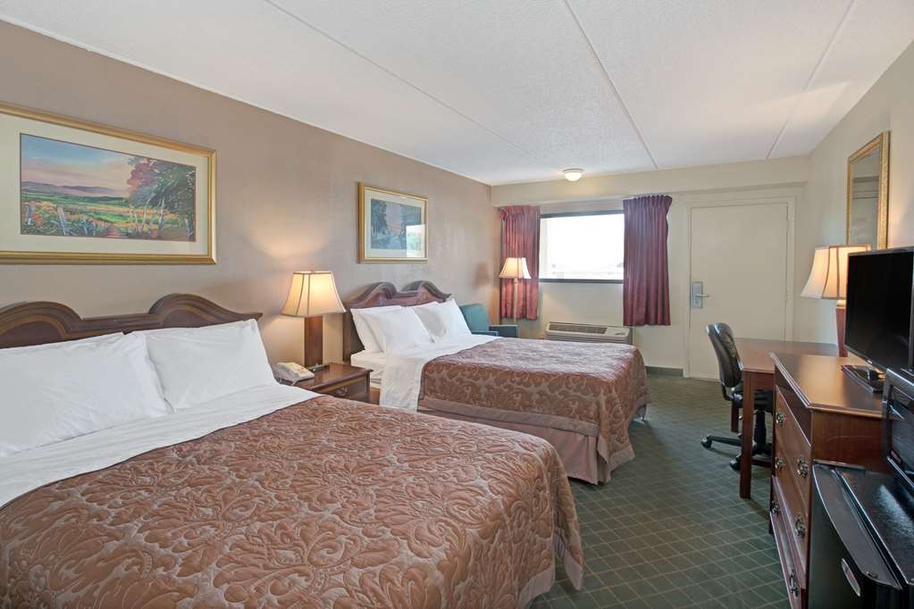 Super 8 by Wyndham Shelby - photo 7