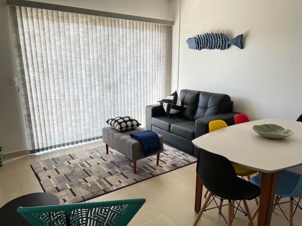 Encanto de Apartamento Novo a 290 Metros Da Praia Do Canto Grande