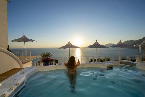 Amore Rentals Villa Celeste — 4-Star Luxury Hotel in Praiano, Italy