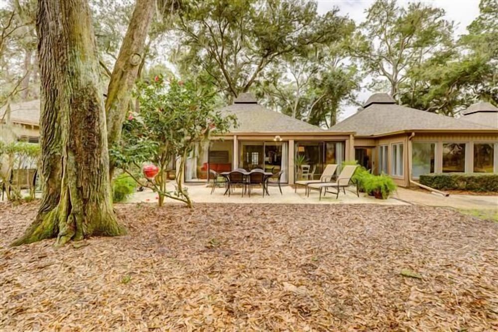 141 Harbourwood Villa at The Sea Pines Resort - photo 28