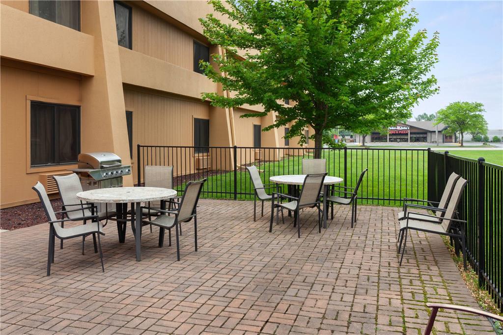 Baymont by Wyndham Green Bay - photo 31