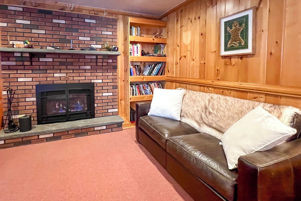 Vacation Rental Home 2 Mi to Windham Mountain - photo 24