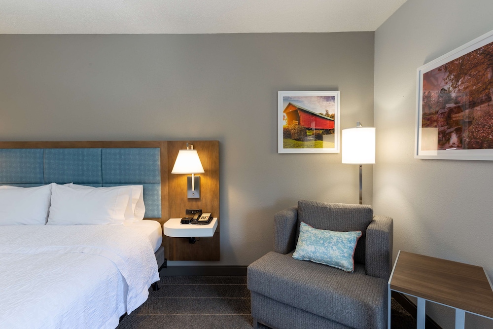 Hampton Inn Christiansburg Blacksburg - photo 17