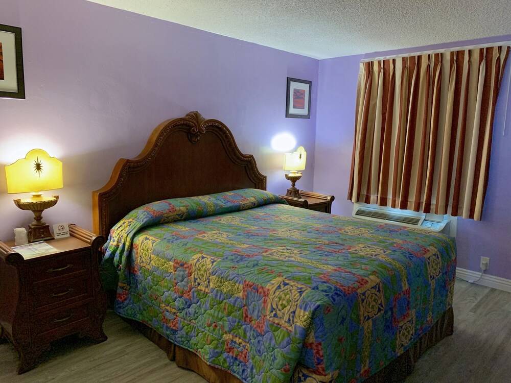 Walden Motel - photo 12