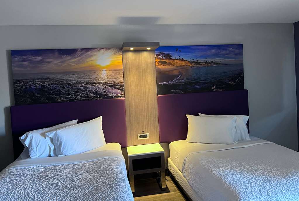 La Quinta Inn by Wyndham Costa Mesa Newport Beach - photo 8
