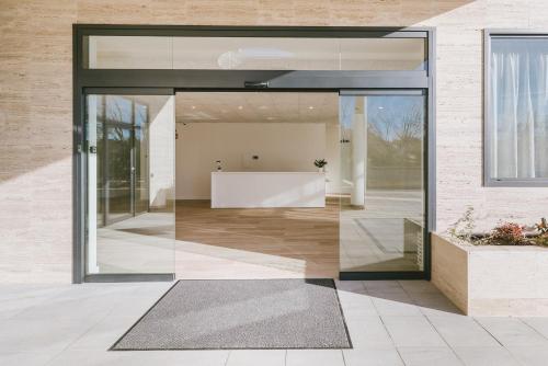 CIM Aparthotel — hotel in Sant Cugat Del Valles