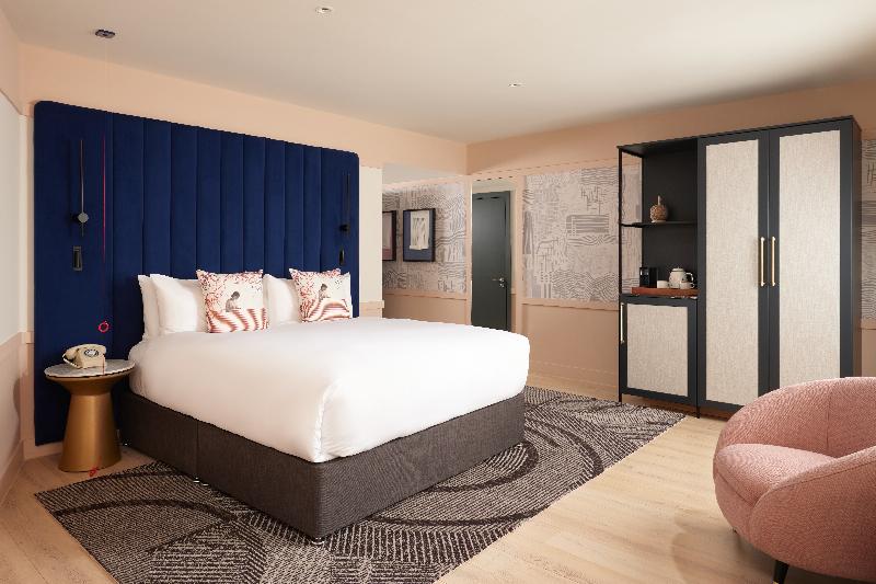 Hotel Indigo Gloucester The Forum by IHG — 4-Star Luxury Hotel in Gloucester, United Kingdom