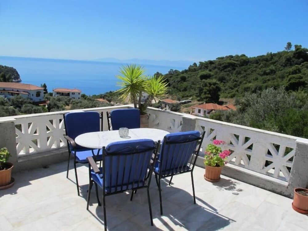 Hotel Ariadne pet-friendly hotel Skopelos