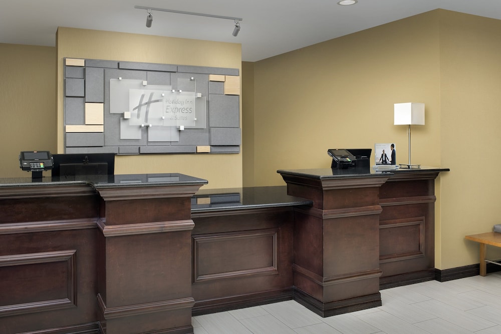 Holiday Inn Express Hotel & Suites Uvalde - photo 33
