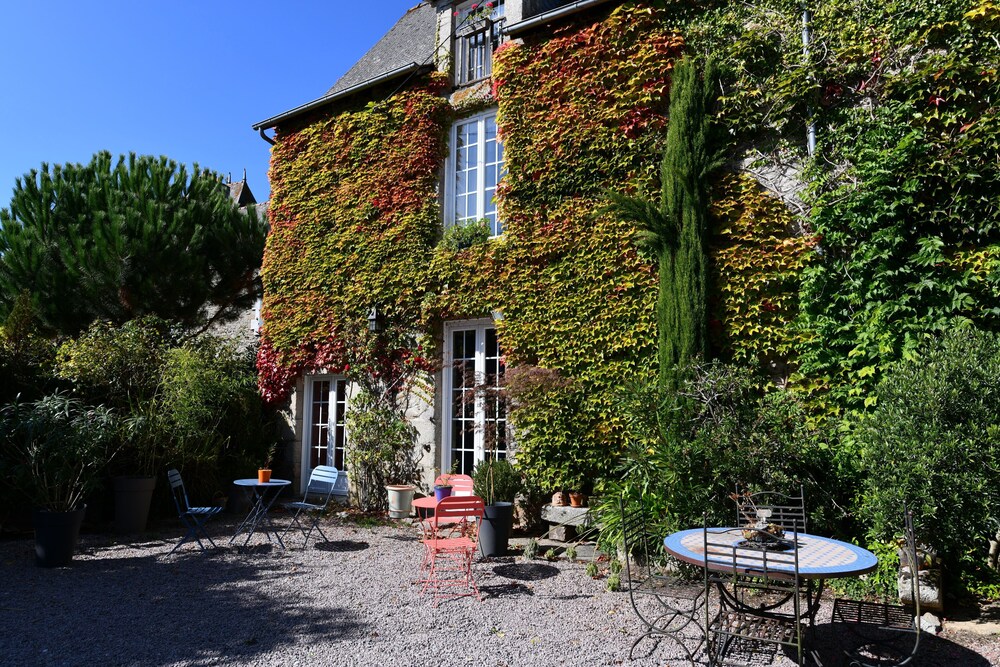 La Vallée du Launay — hotel in Taden