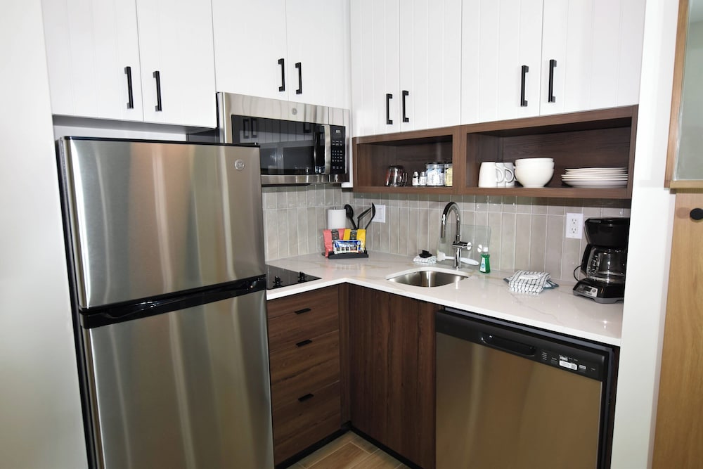 Staybridge Suites Detroit Novi by IHG - photo 21