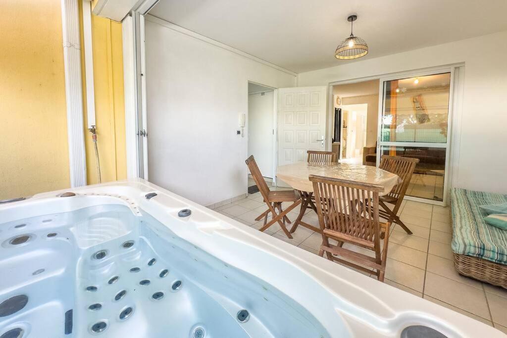 Les Sables de l'Anse Mitan — 4-Star Luxury Hotel in Les Trois-Ilets, Martinique