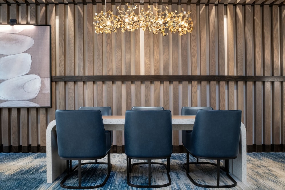 Delta Hotels by Marriott Colonial Heights - photo 4