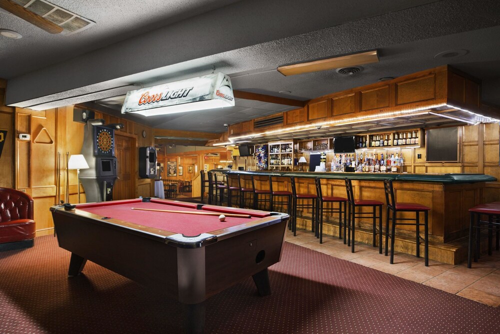 Ramada by Wyndham Pittsburgh New Stanton - photo 18