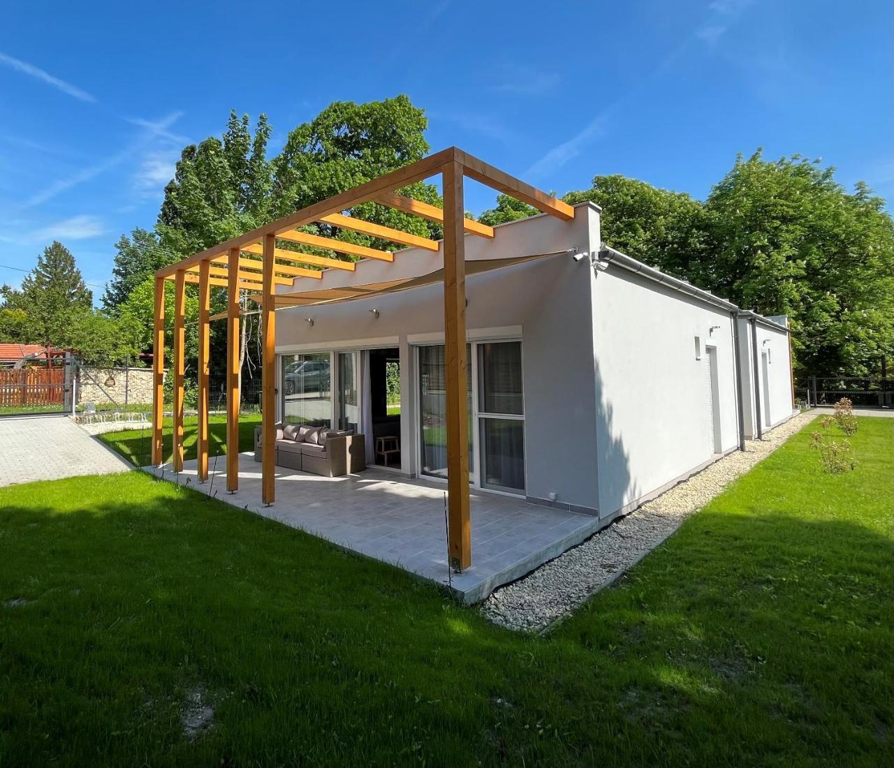 Aranygesztenye Apartmanház in Unknown City, Hungary