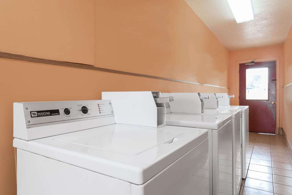 Americas Best Value Inn Chanute - photo 12