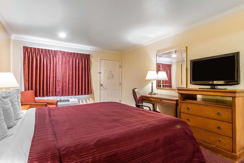 Quality Inn And Suites Gilroy - photo 18