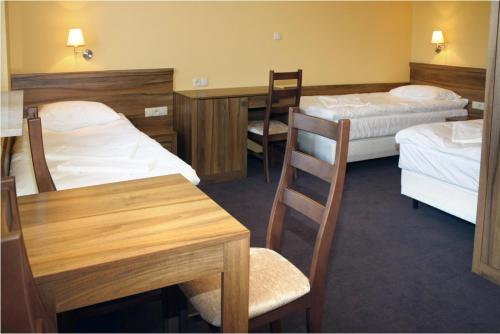 Hotel Ambasada - last minute hotel in Krobia