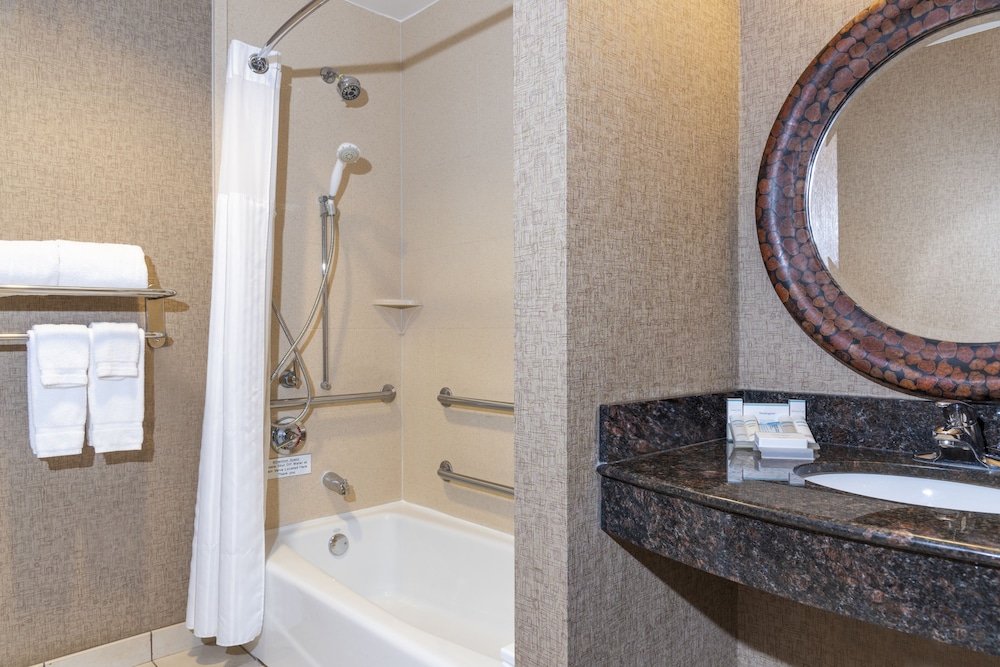 Hilton Garden Inn Columbus Edinburgh - photo 25