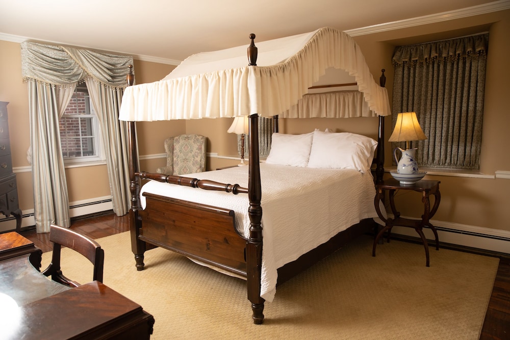 Plumsteadville Inn - photo 7