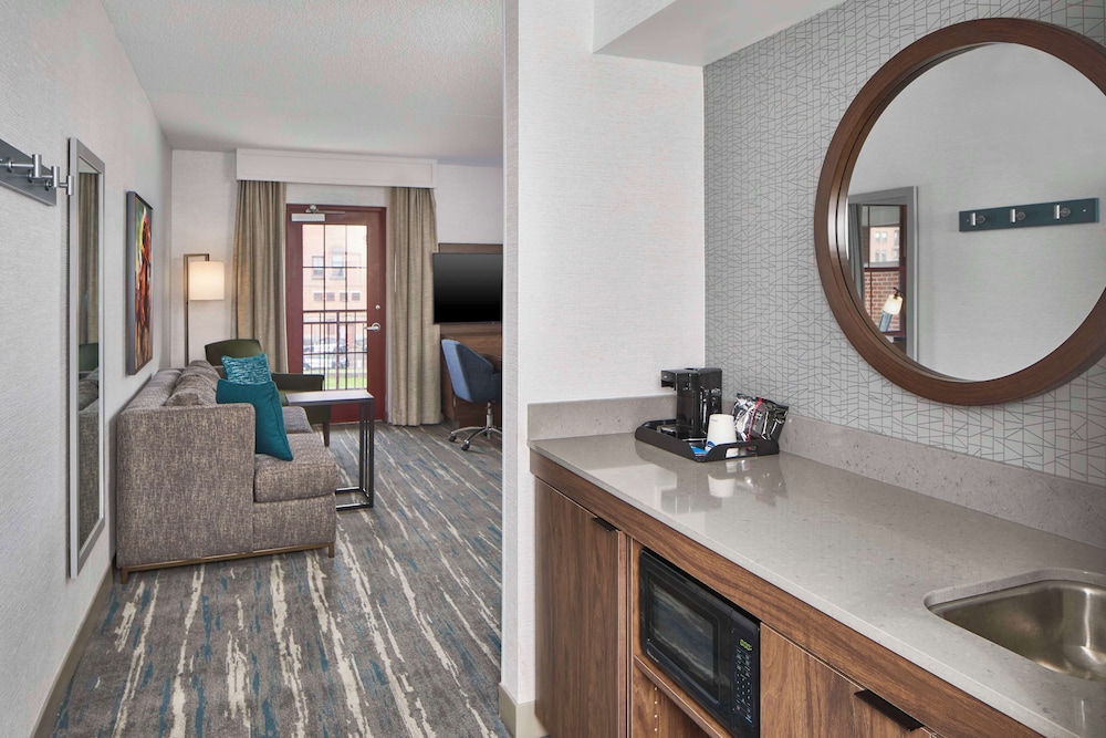 Hampton Inn & Suites Saratoga Springs Downtown - photo 26