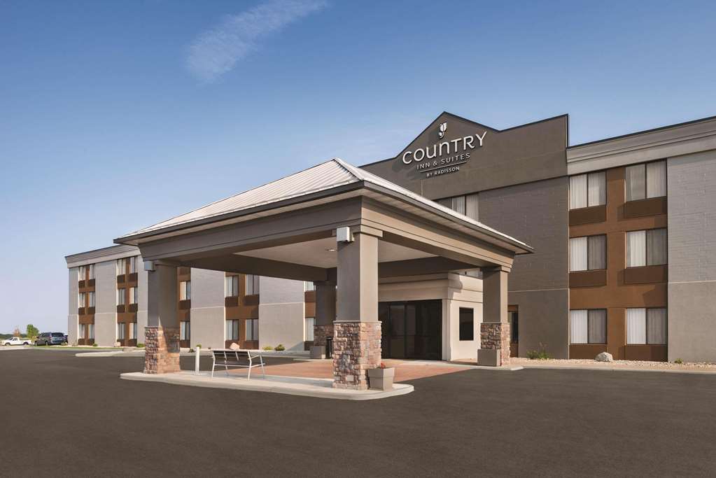 Country Inn & Suites by Radisson Mt. Pleasant Racine West WI in Mount Pleasant, United States