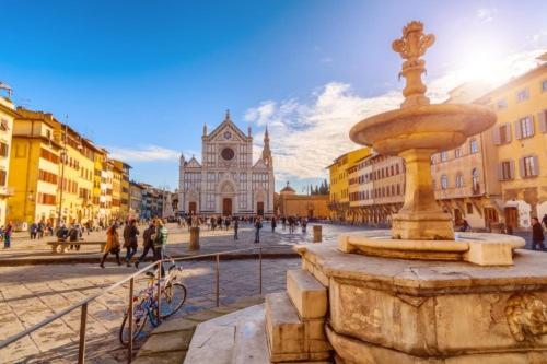 Dante Experience Apartment — 4-Star Luxury Hotel in Florence, Italy