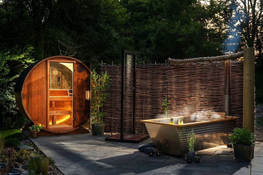 The Pigsty & Spa Garden at Tregoose Old Mill — hotel near Cornwall Airport Newquay