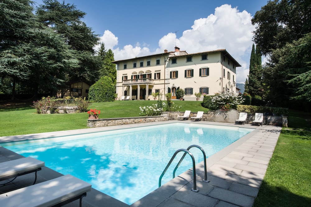 Agriresort & Spa Fattoria I Ricci — 4-Star Luxury Hotel in Vicchio, Italy