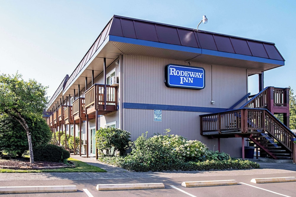 Rodeway Inn Enumclaw Mount RainierCrystal Mountain - photo 25