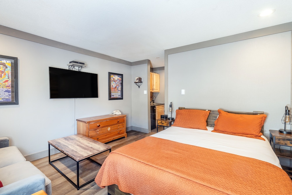 Mountainside Inn 207 by Alpine Lodging Telluride - photo 3