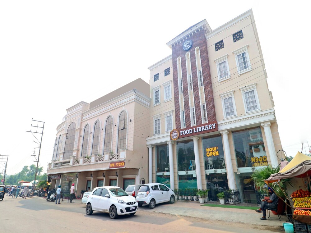 OYO 16082 Hotel Imperial Corner in Patiala, India