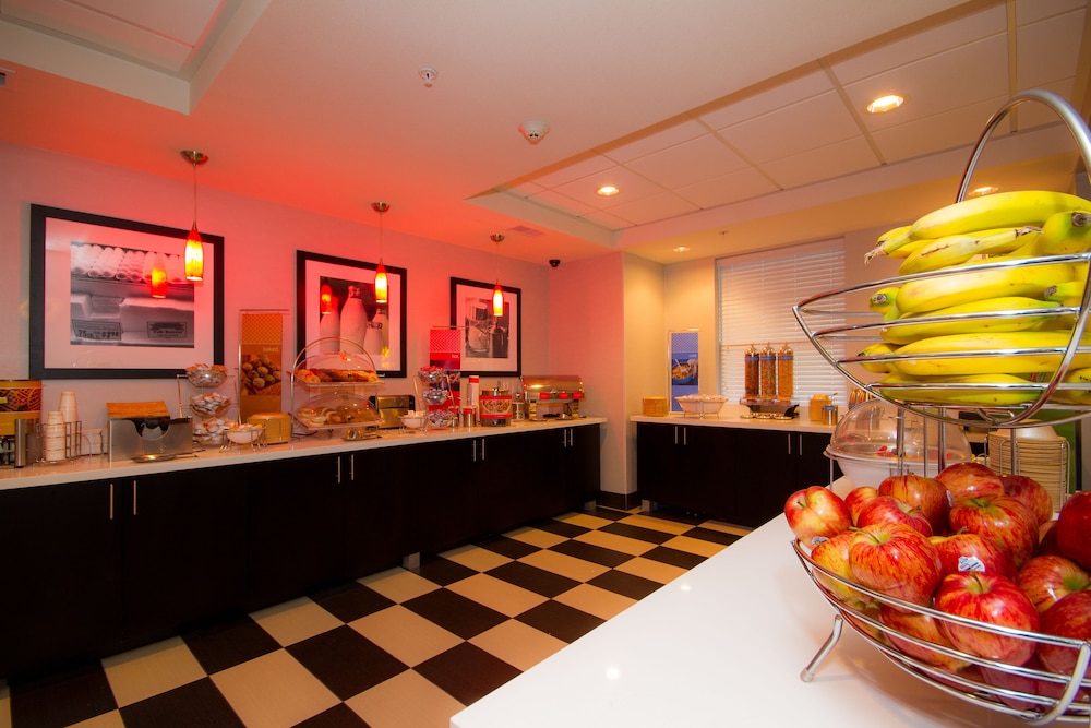 Hampton Inn & Suites DuPont - photo 49