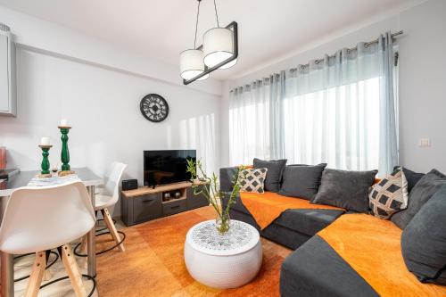 Colorful city apartment — 4-Star Luxury Hotel in Aigio, Greece
