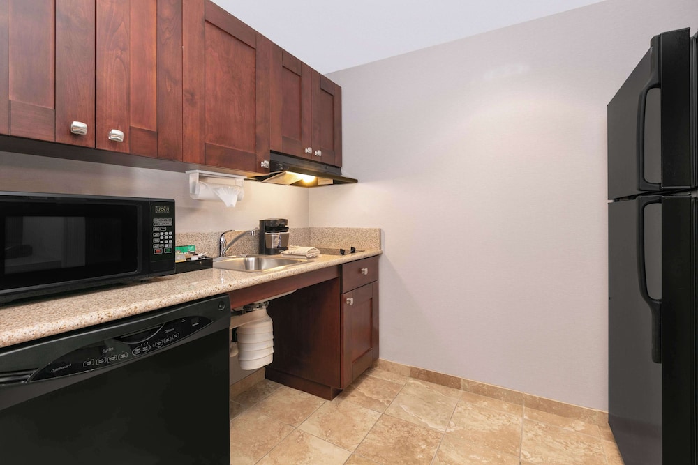 Homewood Suites by Hilton Rock Springs - photo 13